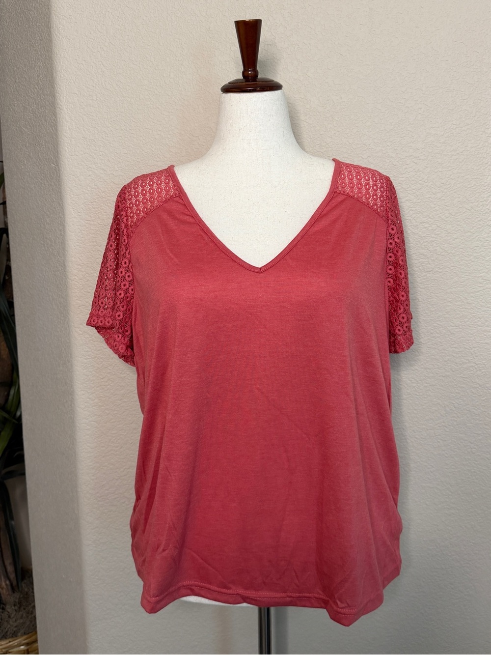 SHEIN Dusty Rose V-Neck Lace Sleeve Short Sleeve Top